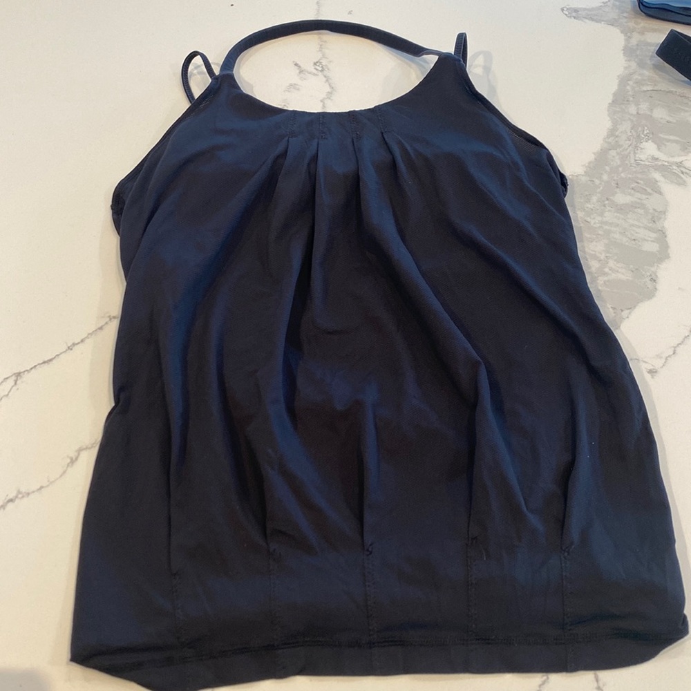Lulu lemon black tank with built in bra